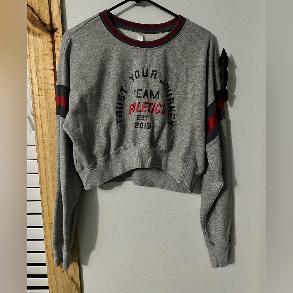 Fabletics sweatshirt